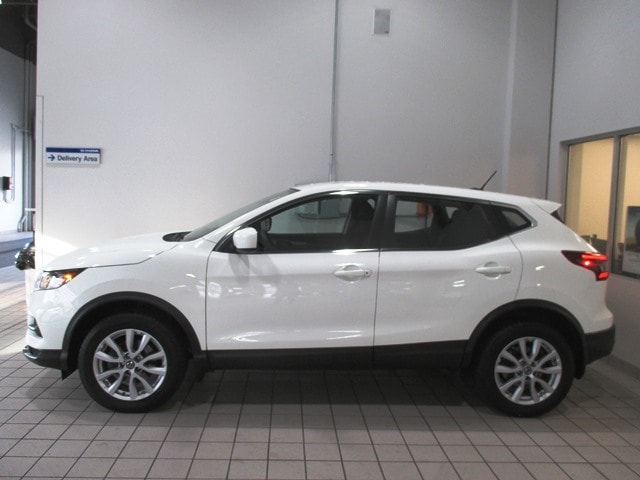 used 2020 Nissan Rogue Sport car, priced at $20,998