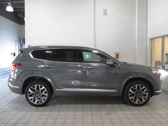 used 2022 Hyundai Santa Fe car, priced at $30,998