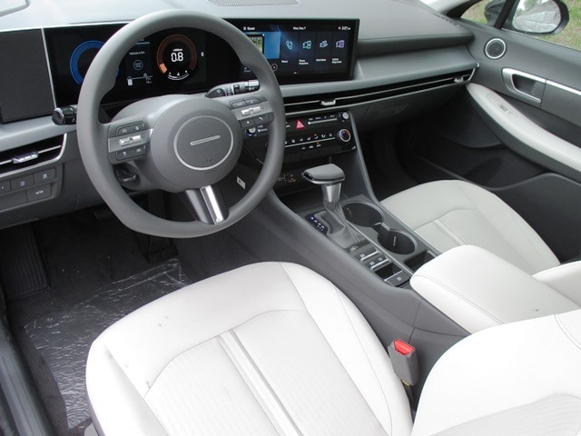 new 2025 Hyundai Sonata car, priced at $27,538