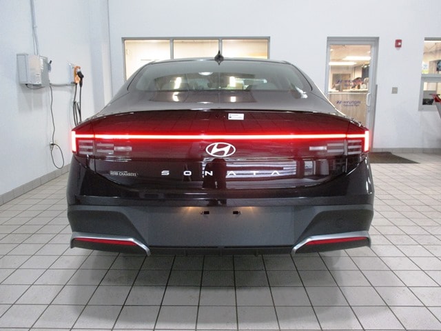 new 2025 Hyundai Sonata car, priced at $27,538