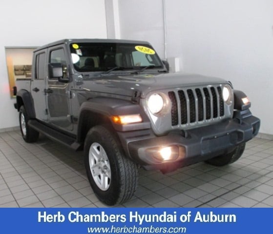 used 2020 Jeep Gladiator car, priced at $31,398