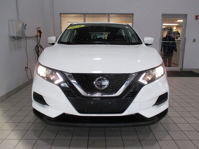 used 2020 Nissan Rogue Sport car, priced at $20,998