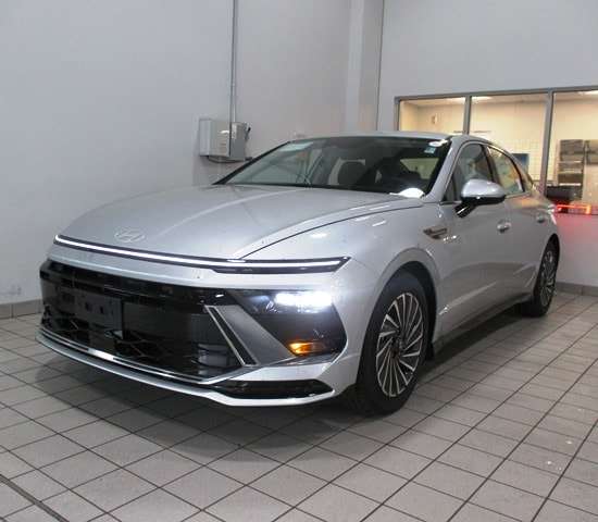 new 2025 Hyundai Sonata Hybrid car, priced at $31,608