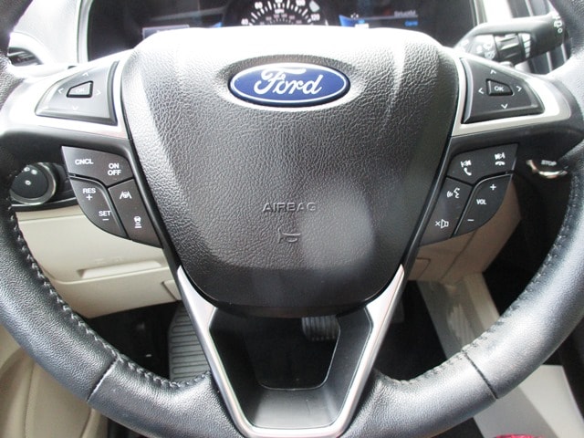 used 2022 Ford Edge car, priced at $30,998