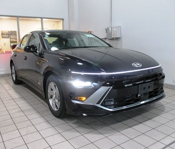 new 2025 Hyundai Sonata car, priced at $27,538