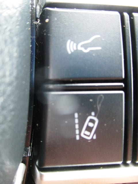 used 2022 Toyota Highlander Hybrid car, priced at $42,998
