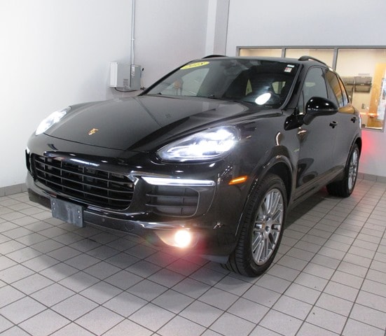 used 2018 Porsche Cayenne E-Hybrid car, priced at $28,998