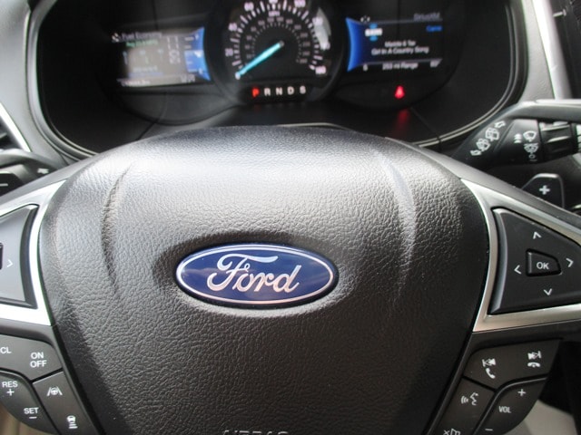 used 2022 Ford Edge car, priced at $30,998