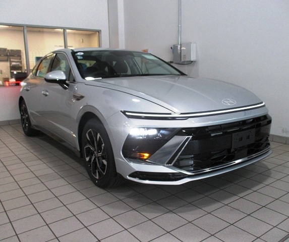 new 2025 Hyundai Sonata car, priced at $28,417