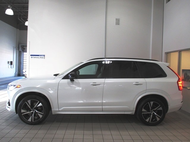 used 2020 Volvo XC90 car, priced at $27,998