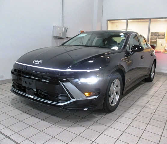 new 2025 Hyundai Sonata car, priced at $27,538