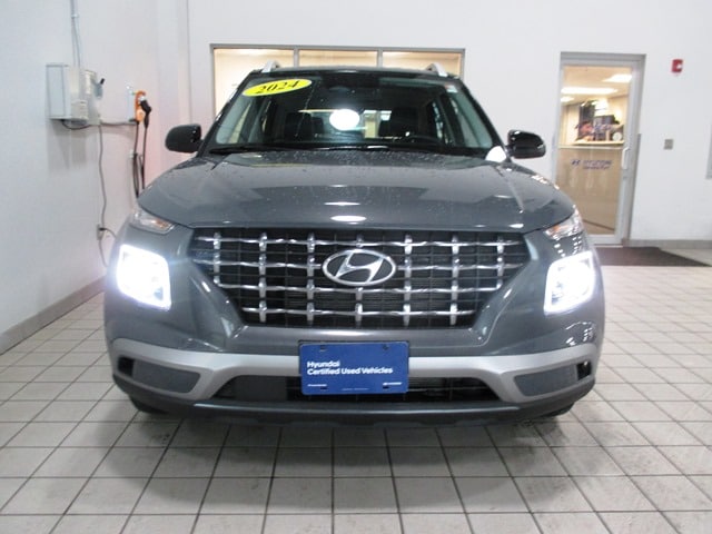 used 2024 Hyundai Venue car, priced at $21,998