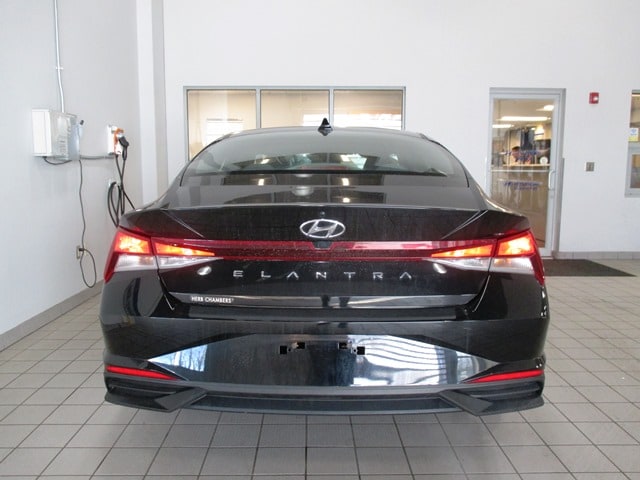 used 2022 Hyundai Elantra car, priced at $18,998