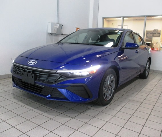 new 2024 Hyundai Elantra car, priced at $23,651