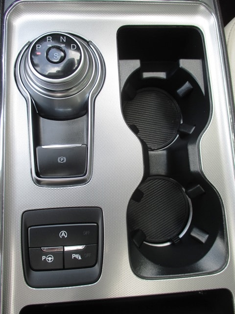 used 2022 Ford Edge car, priced at $30,998