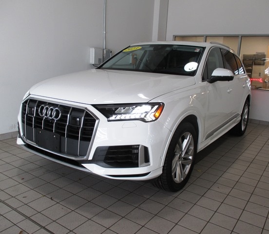 used 2023 Audi Q7 car, priced at $46,498