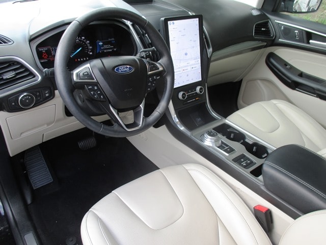 used 2022 Ford Edge car, priced at $30,998