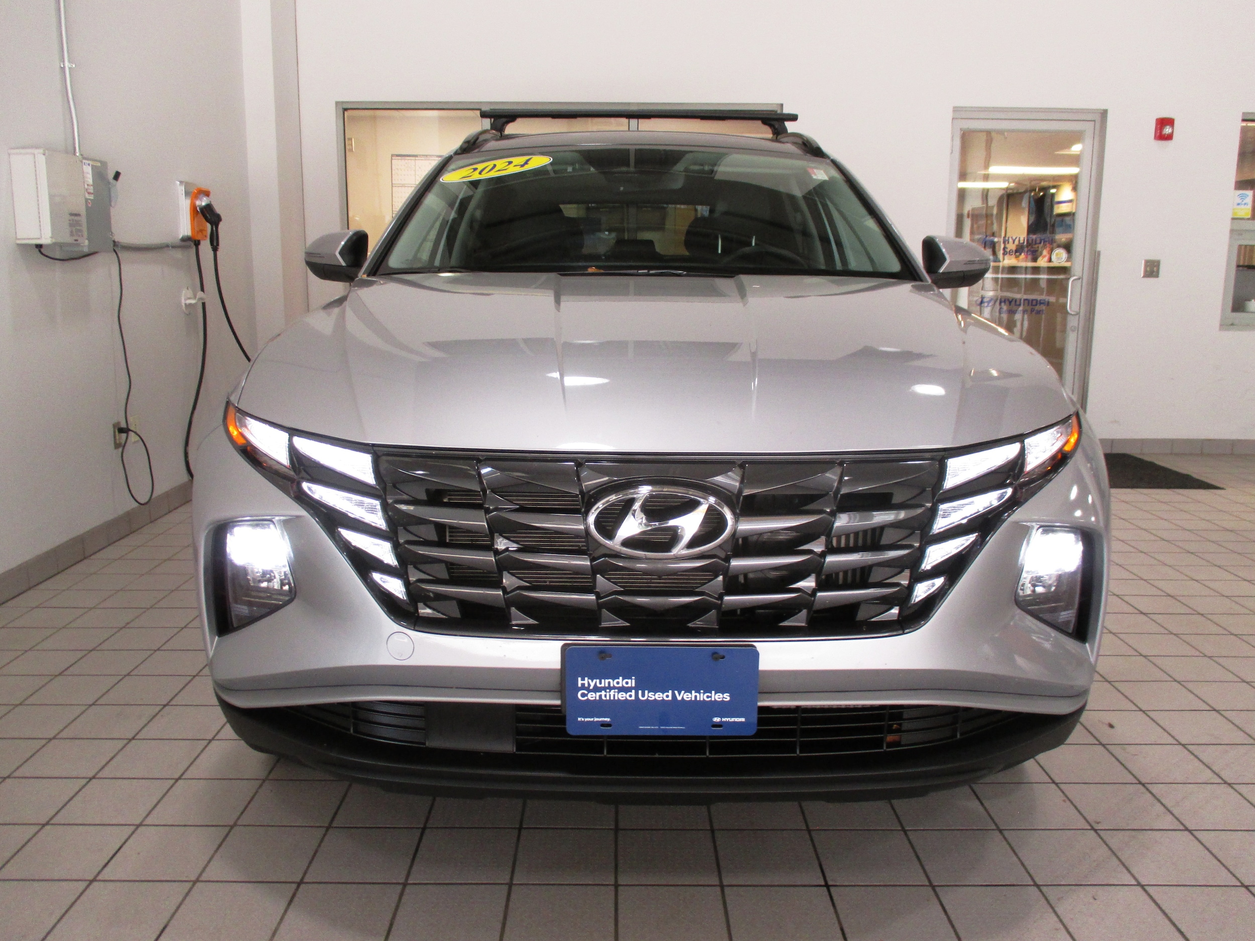 used 2024 Hyundai Tucson Hybrid car, priced at $32,998