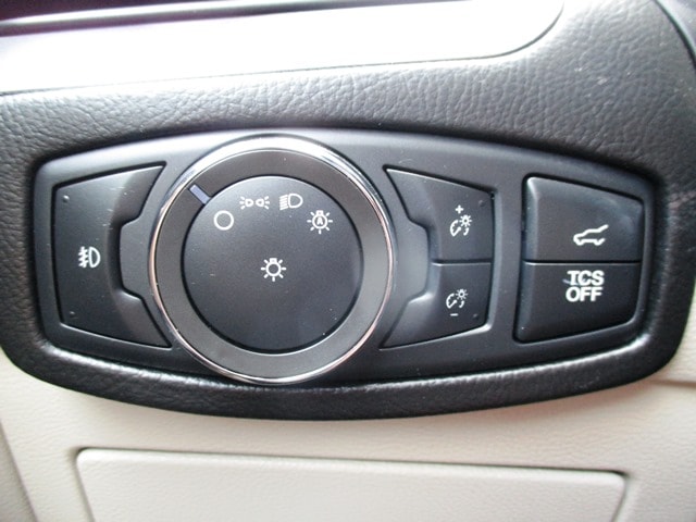 used 2022 Ford Edge car, priced at $30,998