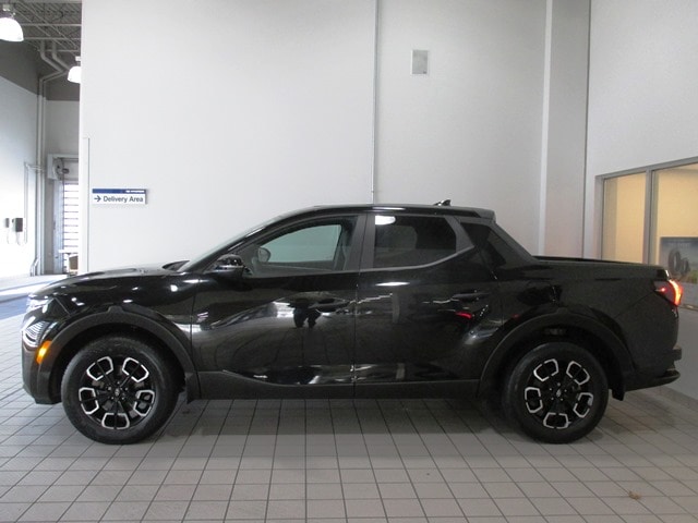 used 2022 Hyundai Santa Cruz car, priced at $25,498