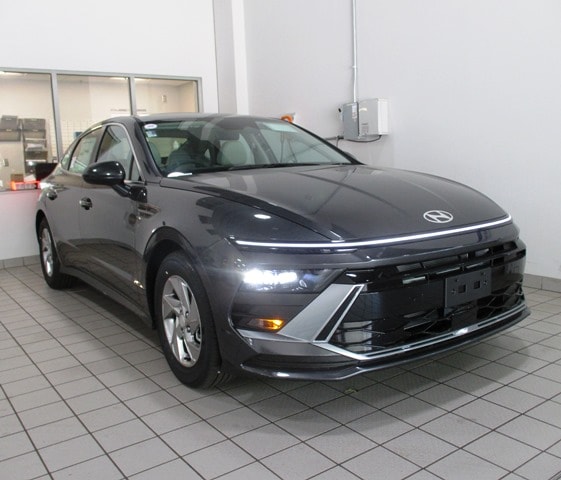 new 2025 Hyundai Sonata car, priced at $27,423