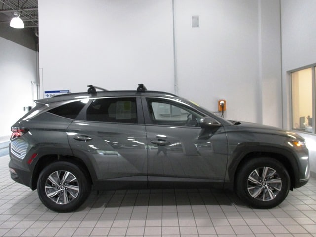 used 2024 Hyundai Tucson Hybrid car, priced at $32,598