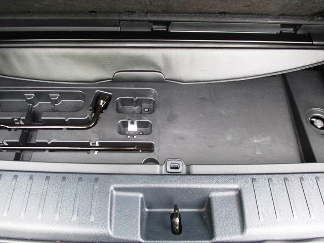 used 2022 Toyota Highlander Hybrid car, priced at $42,998