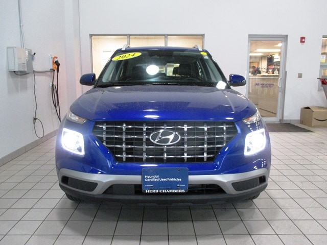 used 2024 Hyundai Venue car, priced at $21,998