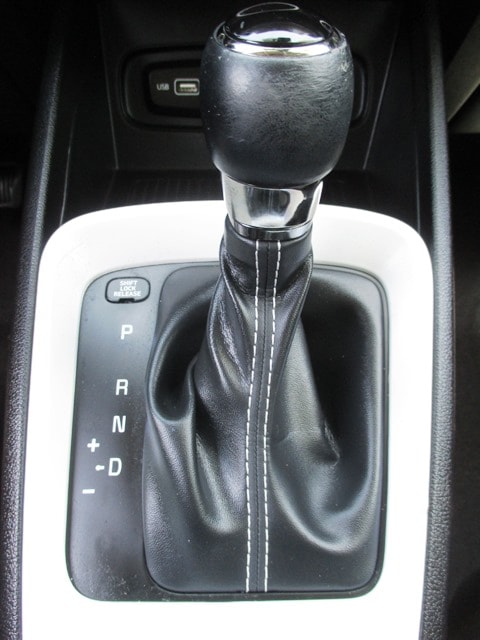 used 2022 Hyundai Venue car, priced at $17,998