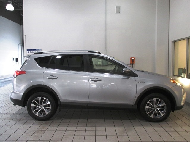 used 2018 Toyota RAV4 Hybrid car, priced at $18,998