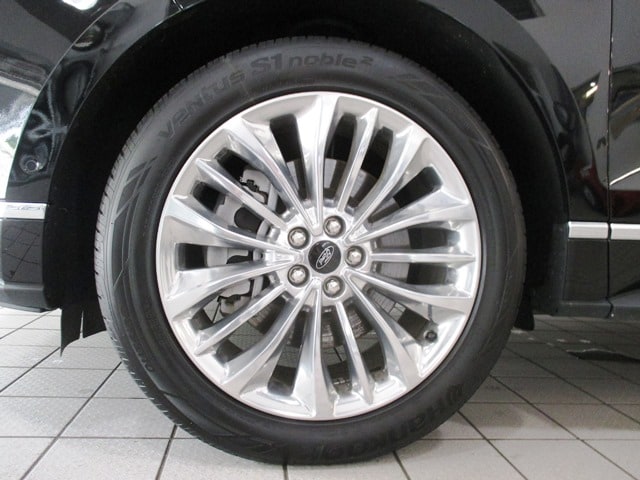 used 2022 Ford Edge car, priced at $30,998