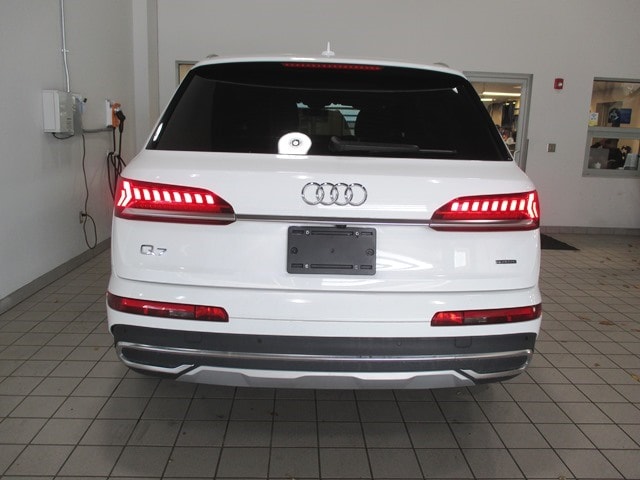 used 2023 Audi Q7 car, priced at $46,498