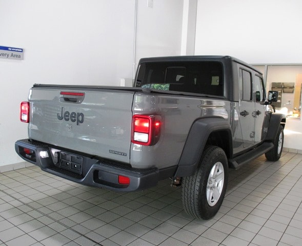used 2020 Jeep Gladiator car, priced at $31,398