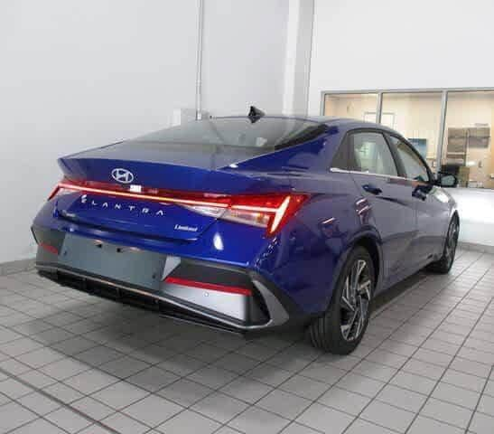 new 2024 Hyundai Elantra car