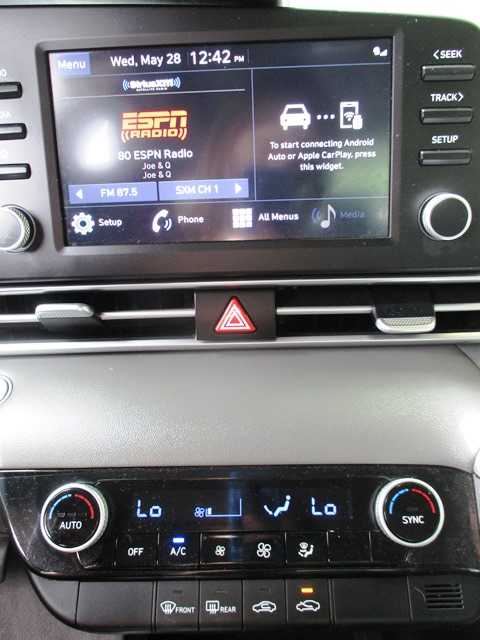 used 2022 Hyundai Elantra car, priced at $19,998