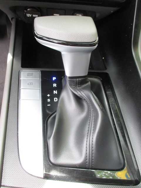 used 2022 Hyundai Elantra car, priced at $19,998