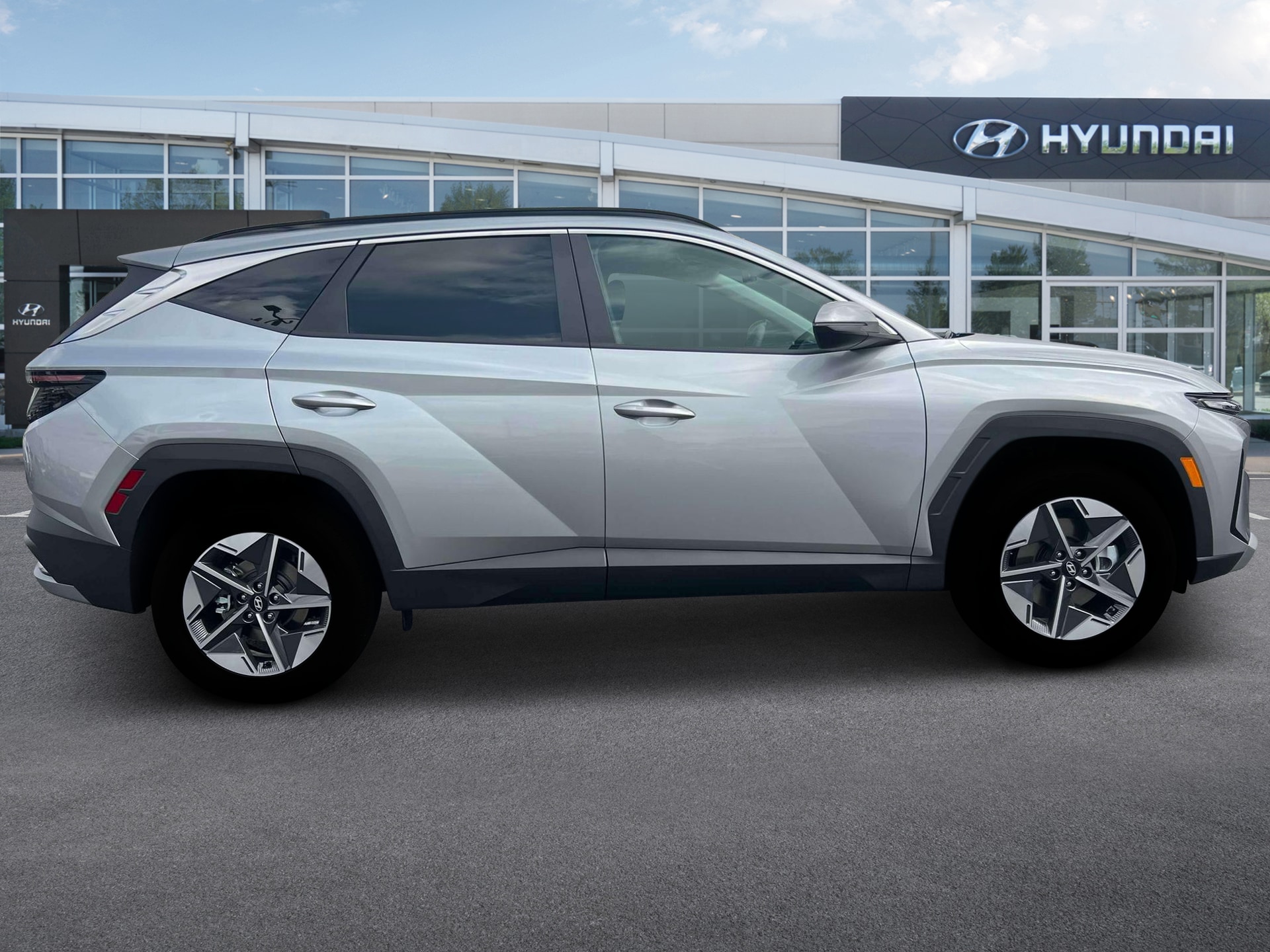 new 2025 Hyundai Tucson Hybrid car, priced at $35,785