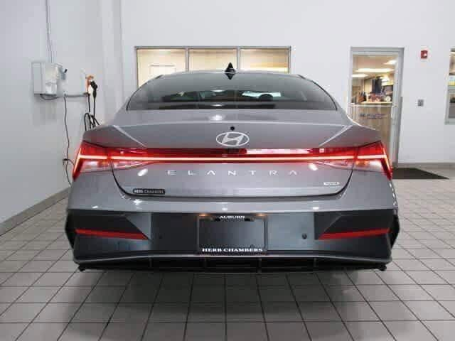 new 2024 Hyundai Elantra Hybrid car, priced at $29,598