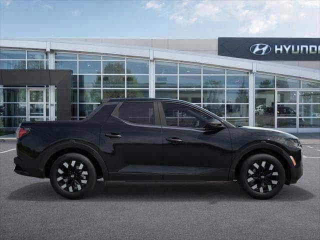new 2025 Hyundai Santa Cruz car, priced at $31,056