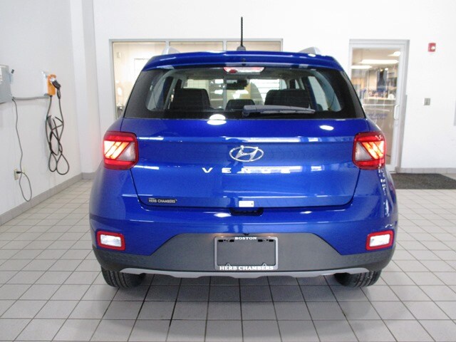 new 2024 Hyundai Venue car, priced at $22,865