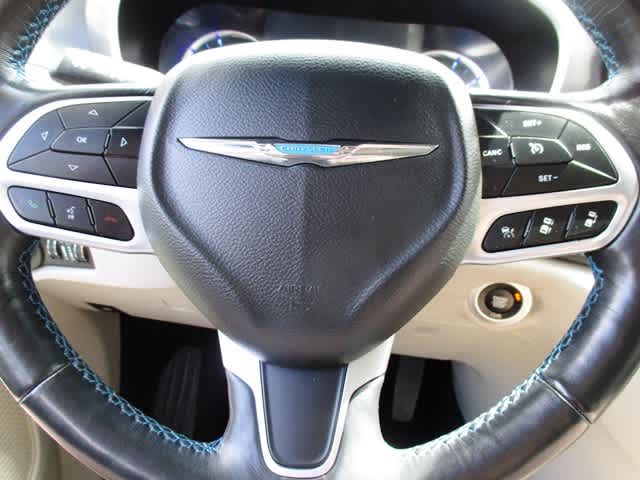 used 2021 Chrysler Pacifica Hybrid car, priced at $22,998