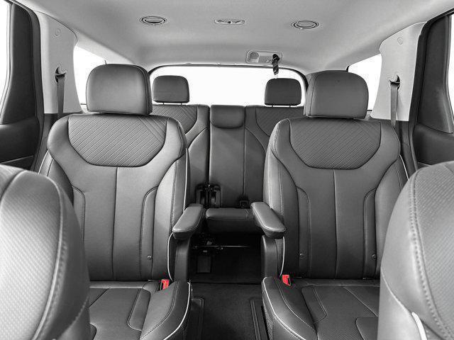 new 2025 Hyundai Palisade car, priced at $42,528