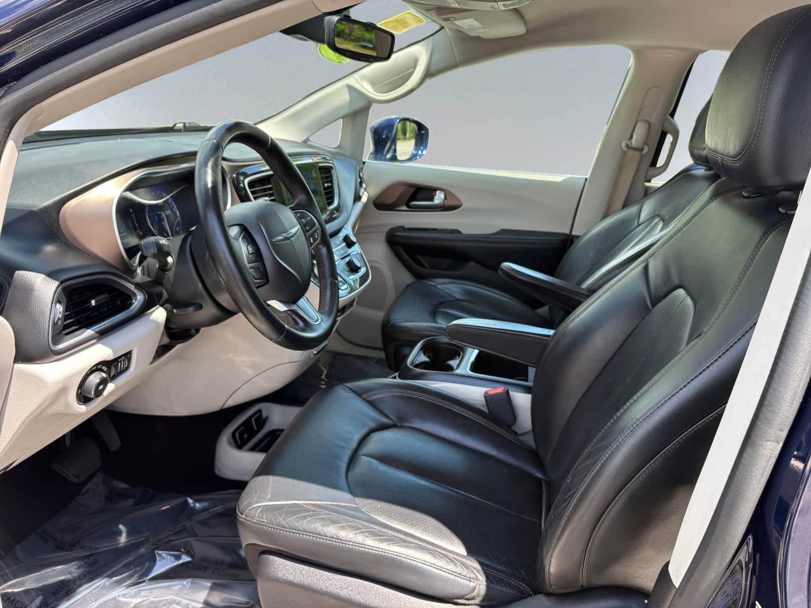 used 2017 Chrysler Pacifica car, priced at $13,498