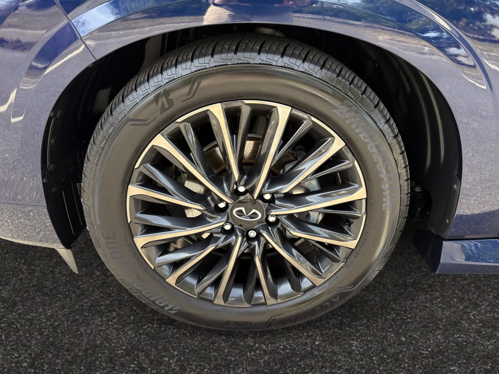 new 2025 INFINITI QX80 car, priced at $108,001
