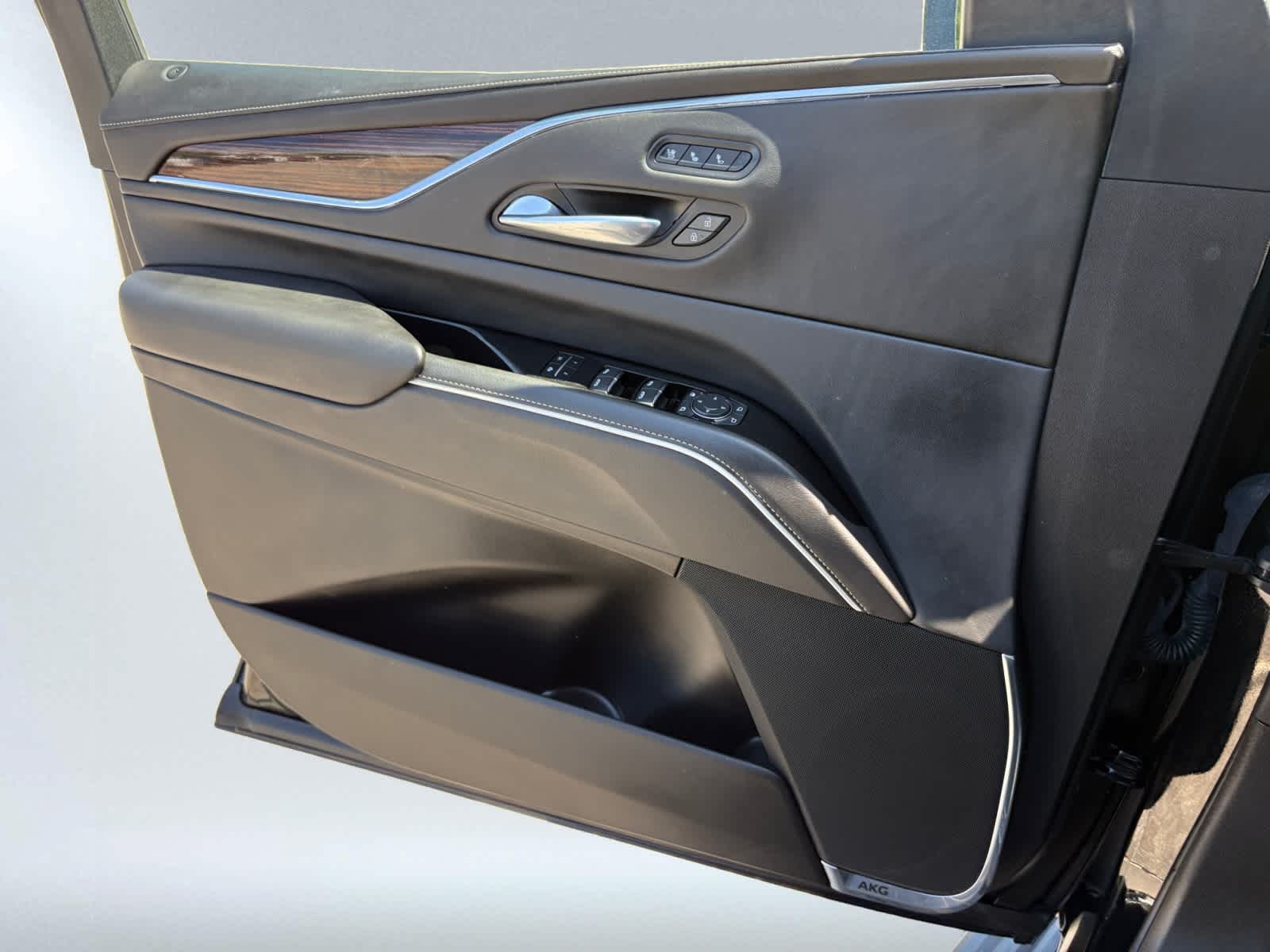 used 2021 Cadillac Escalade car, priced at $61,998