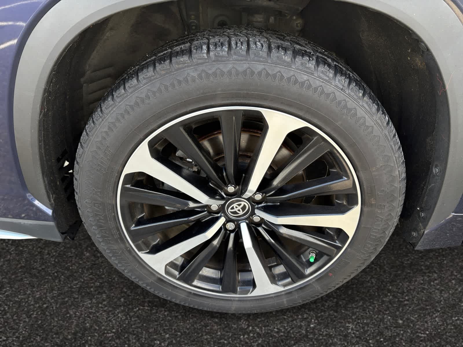 used 2021 Toyota Highlander car, priced at $37,898