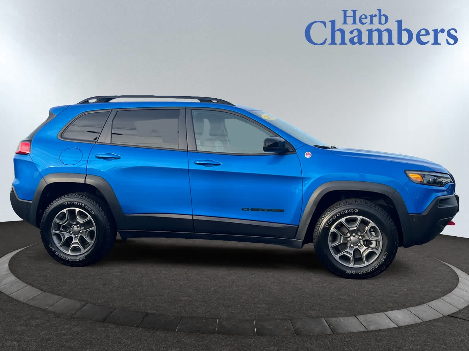 used 2023 Jeep Cherokee car, priced at $29,998