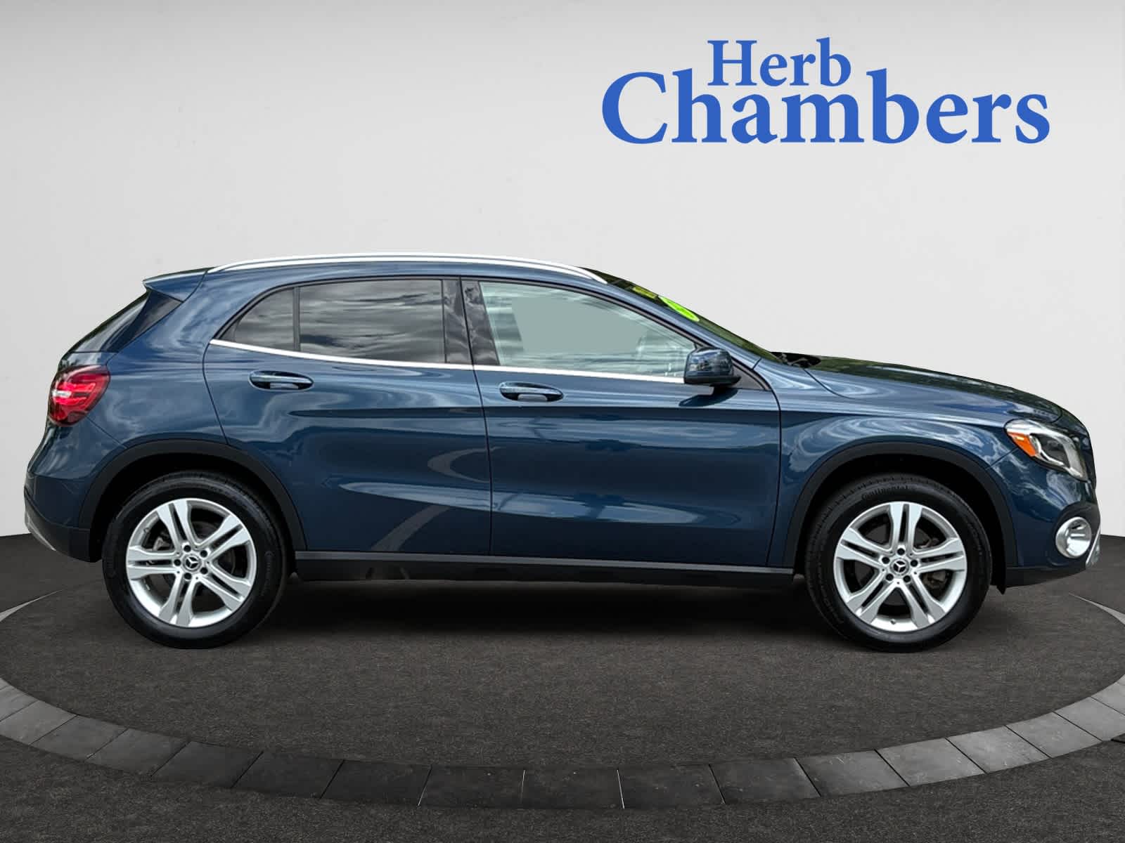 used 2020 Mercedes-Benz GLA 250 car, priced at $25,598
