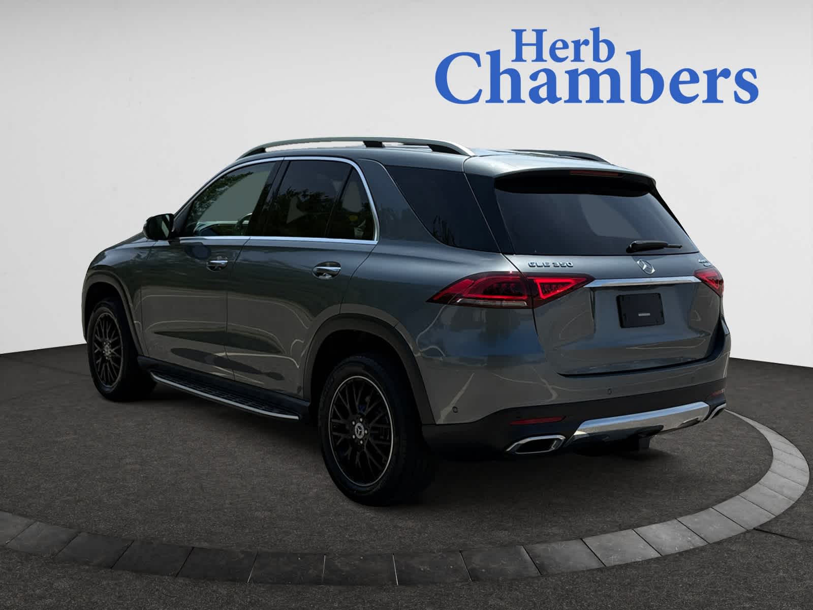 used 2020 Mercedes-Benz GLE 350 car, priced at $32,498