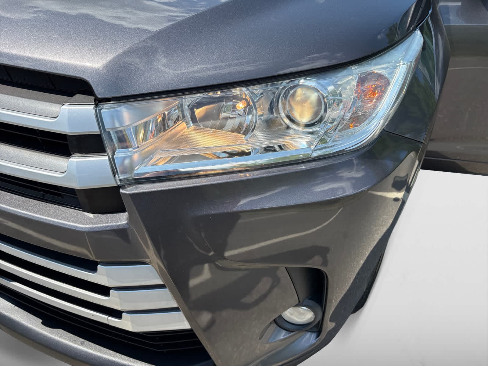 used 2018 Toyota Highlander car, priced at $25,998
